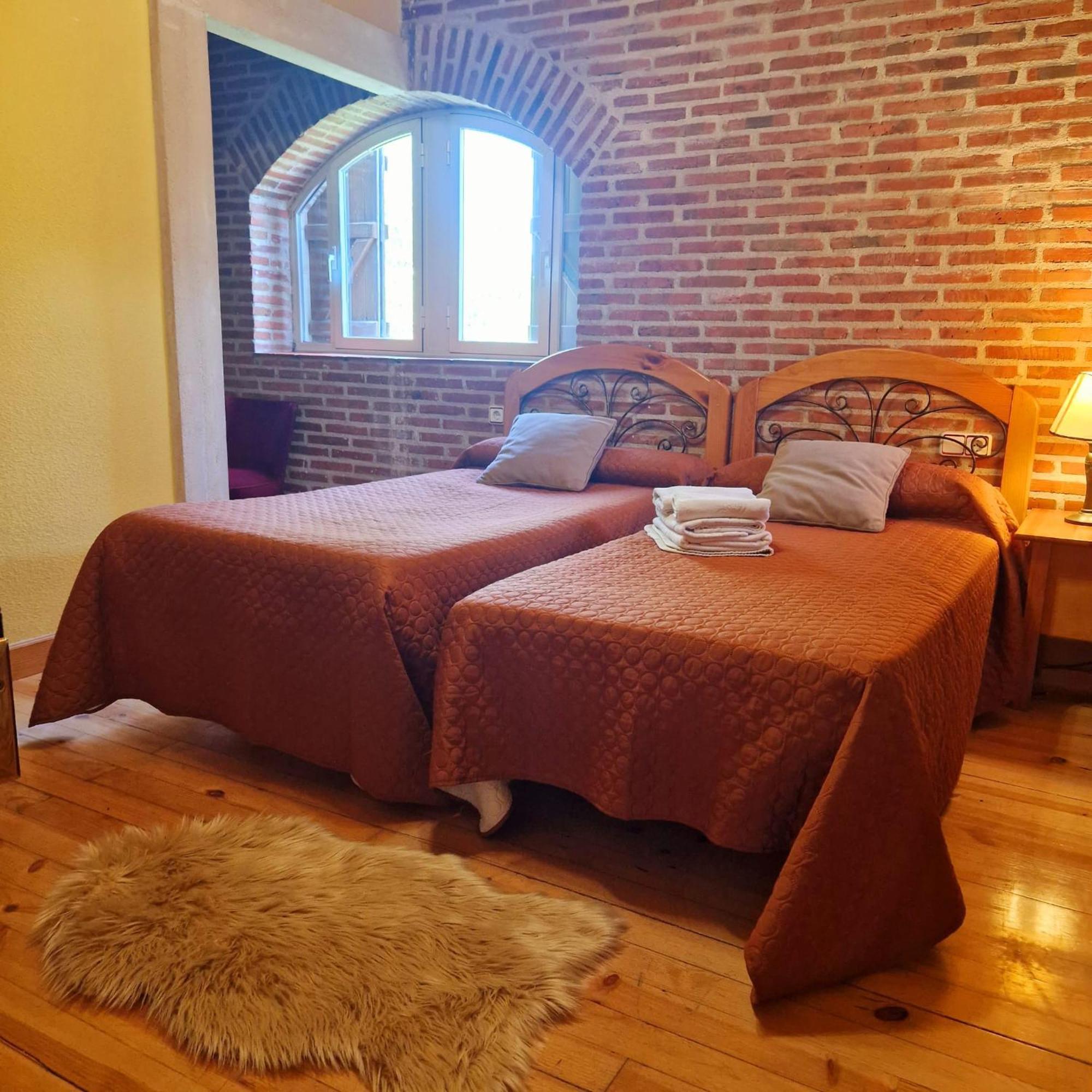 Complejo Oasis Beach Sobre El Rio Huerta  Zewnętrze zdjęcie