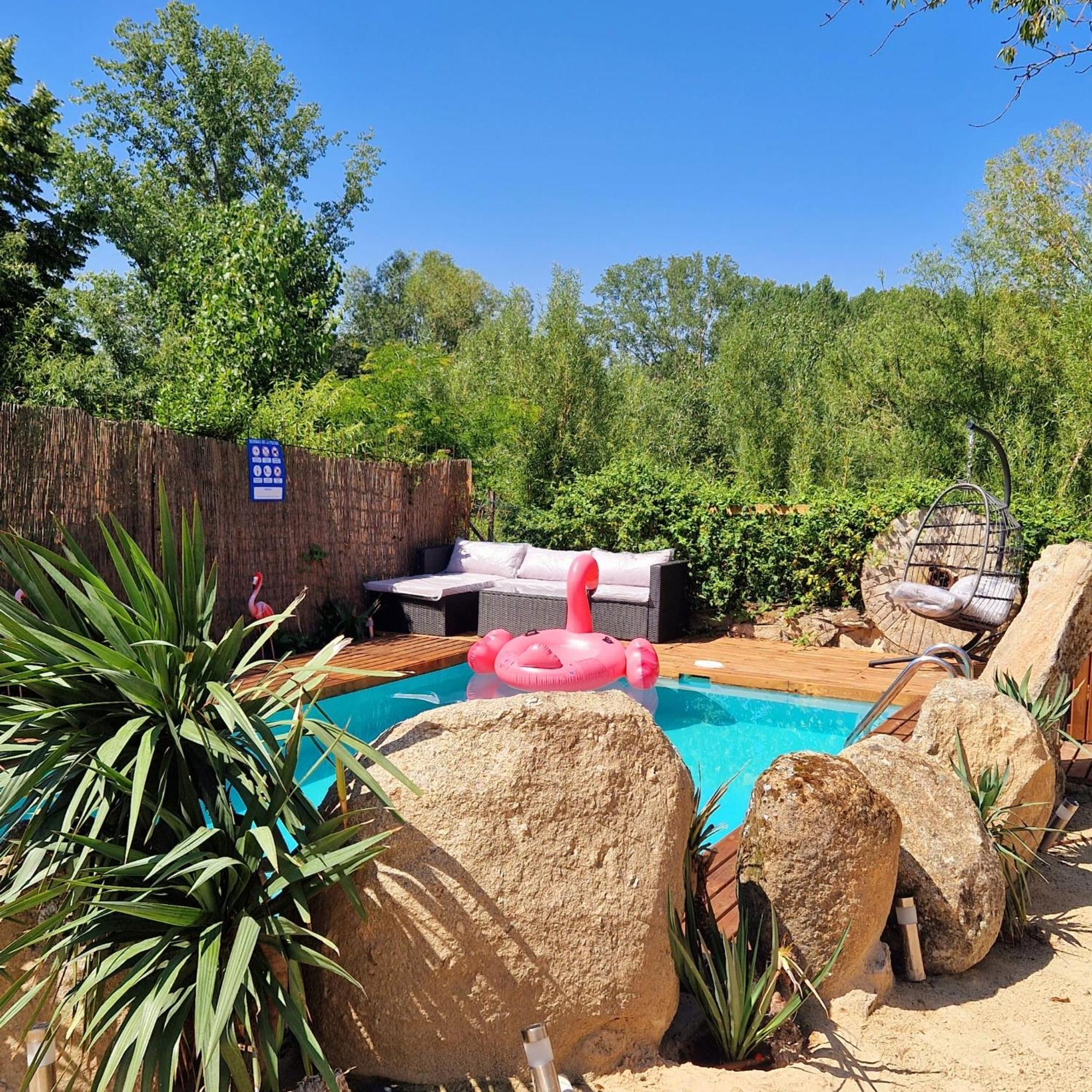 Complejo Oasis Beach Sobre El Rio Huerta  Zewnętrze zdjęcie