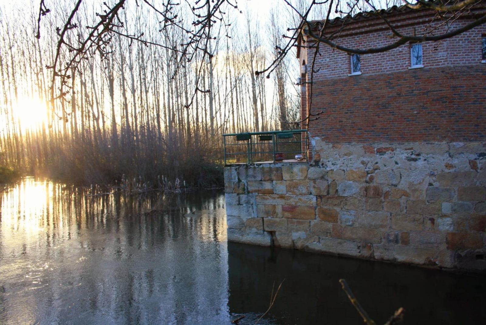 Complejo Oasis Beach Sobre El Rio Huerta  Zewnętrze zdjęcie